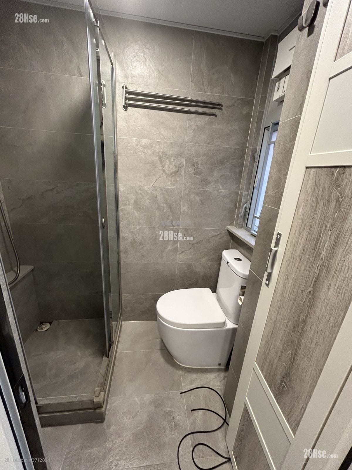 长兴大厦 售盘 1 房 , 1 浴室 210 平方尺