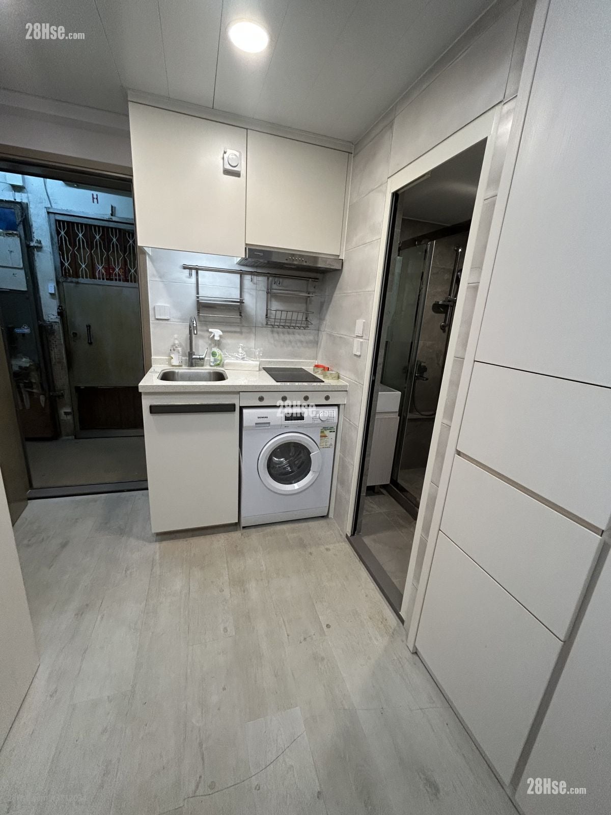 长兴大厦 售盘 1 房 , 1 浴室 210 平方尺