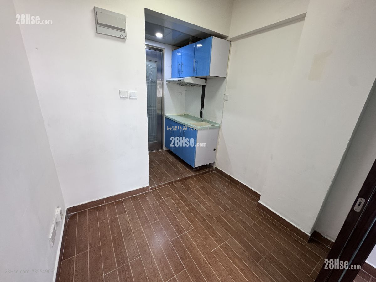 金華大廈 租盤 1 房 , 1 浴室 170 平方呎