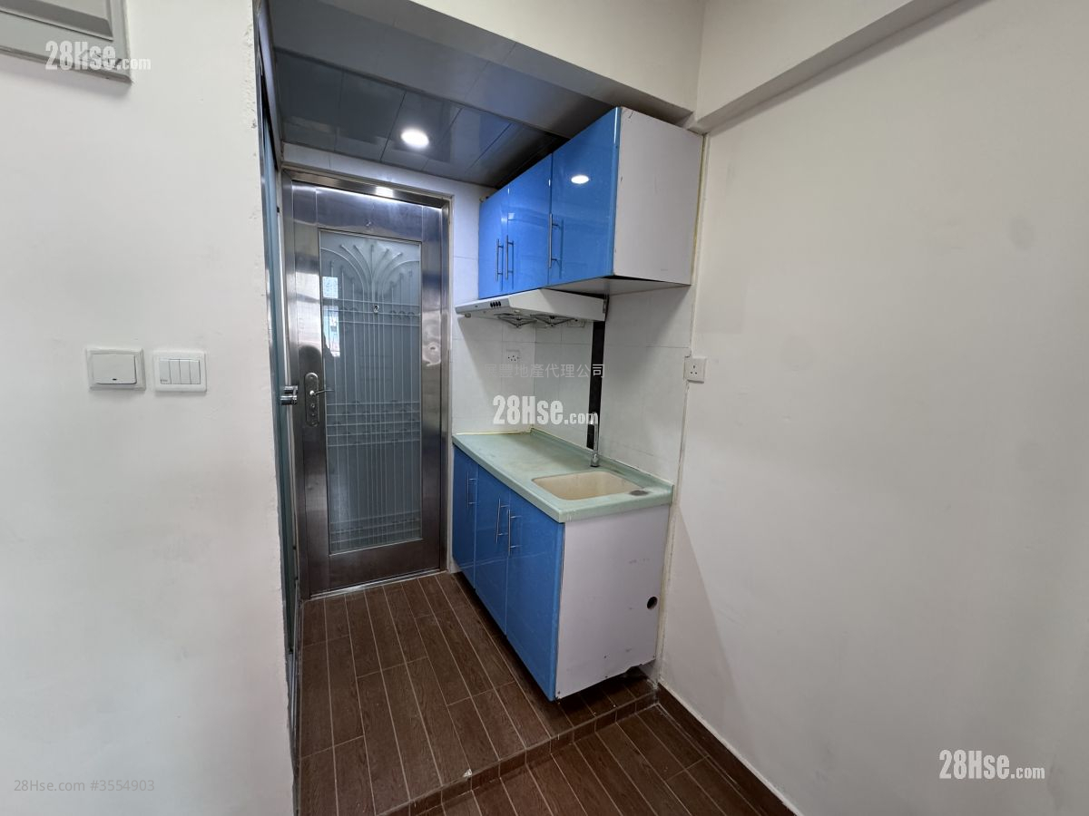 金華大廈 租盤 1 房 , 1 浴室 170 平方呎