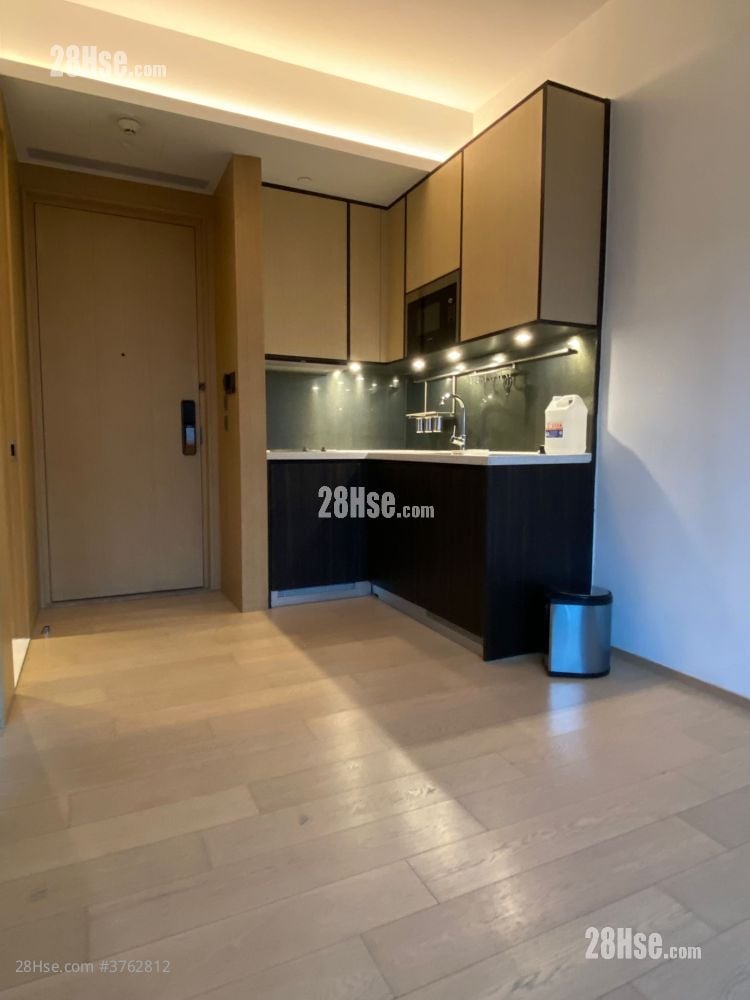 利奧坊曉岸 租盤 1 房 , 1 浴室 252 平方呎