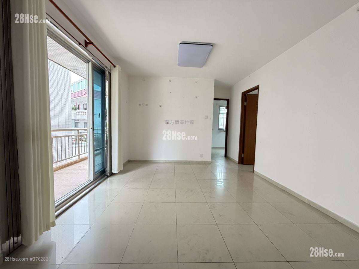 Village Sell 3 Bedrooms , 2 Bathrooms 700 ft²