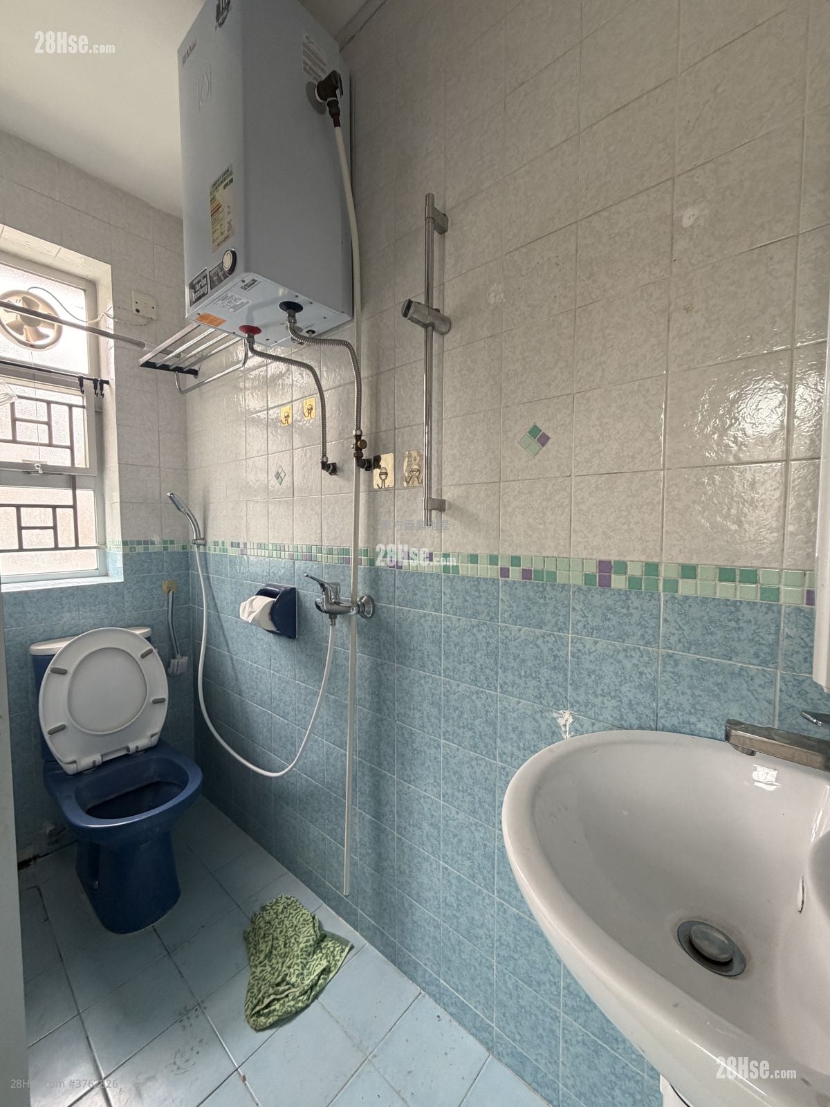 Village Sell 3 Bedrooms , 2 Bathrooms 700 ft²