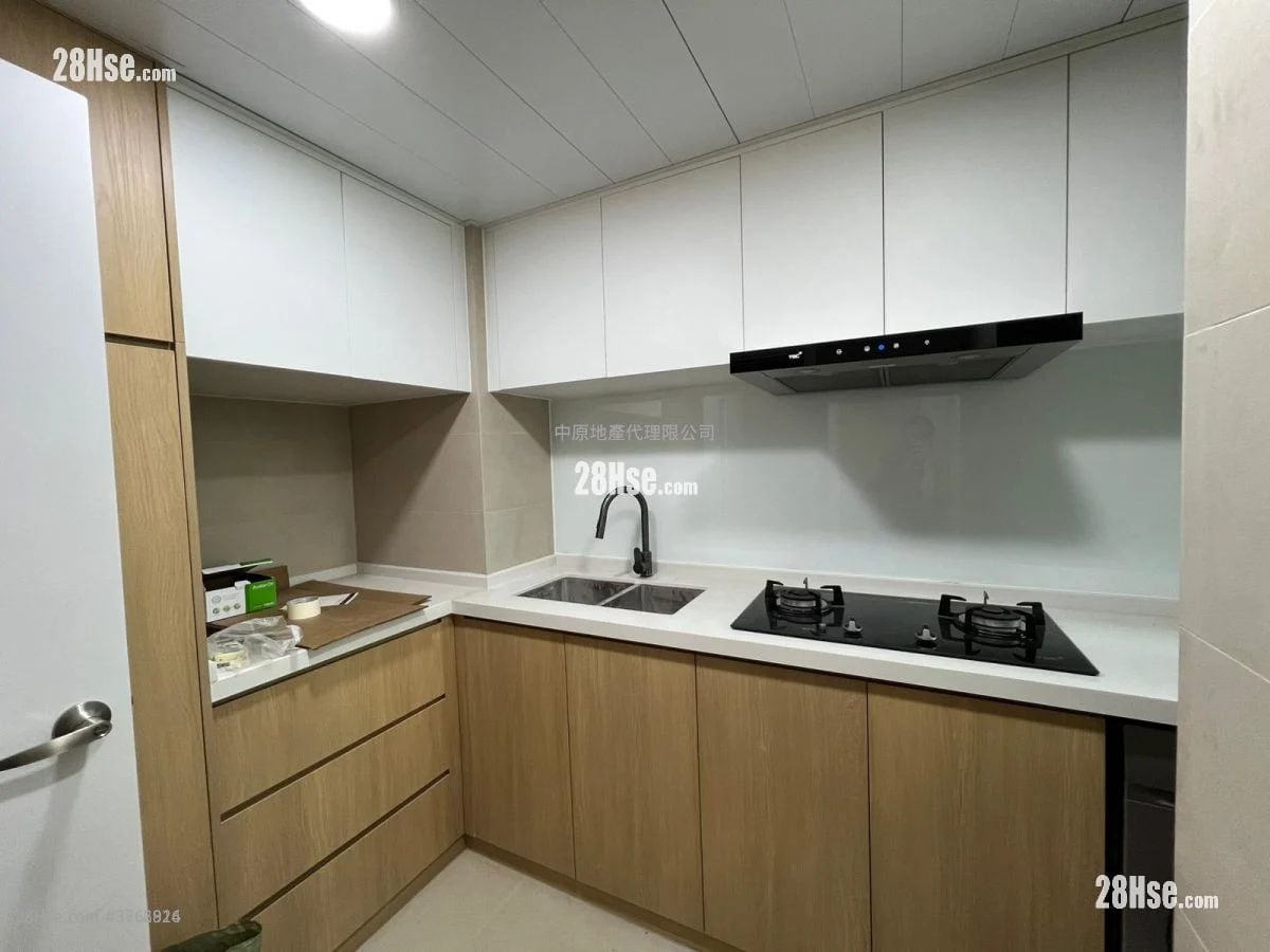 Riviera Gardens Sell 3 Bedrooms , 2 Bathrooms 665 ft²