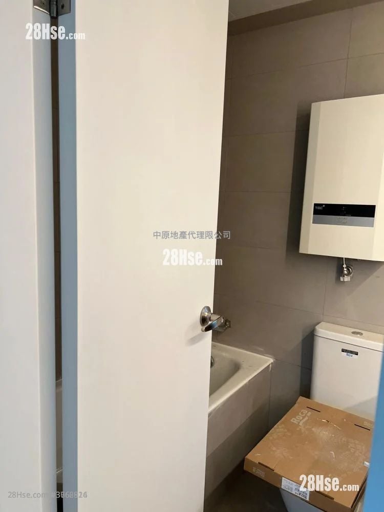 Riviera Gardens Sell 3 Bedrooms , 2 Bathrooms 665 ft²