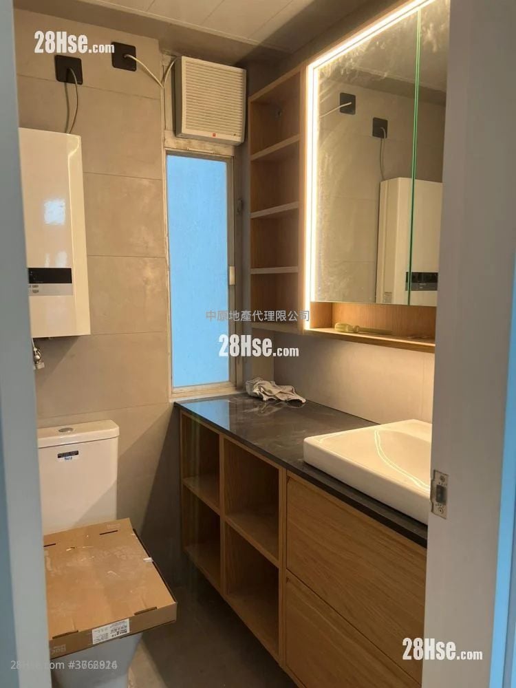 Riviera Gardens Sell 3 Bedrooms , 2 Bathrooms 665 ft²