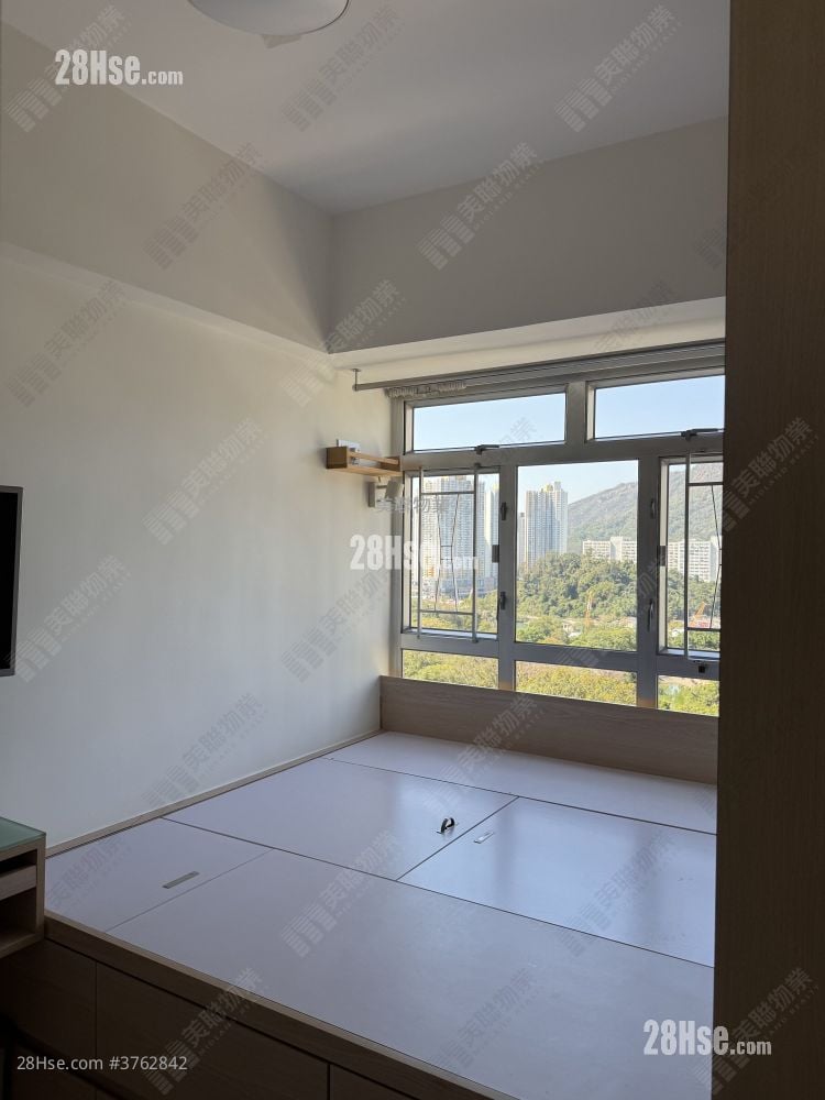 Trend Plaza Sell 2 Bedrooms , 1 Bathroom 408 ft²