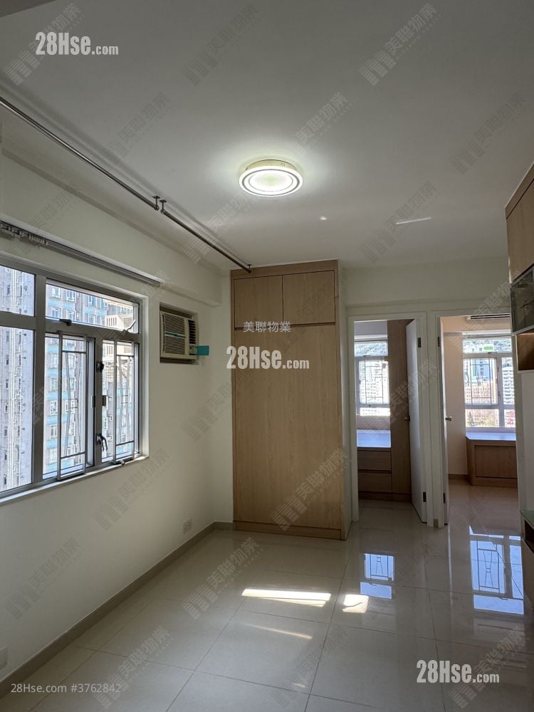 Trend Plaza Sell 2 Bedrooms , 1 Bathroom 408 ft²