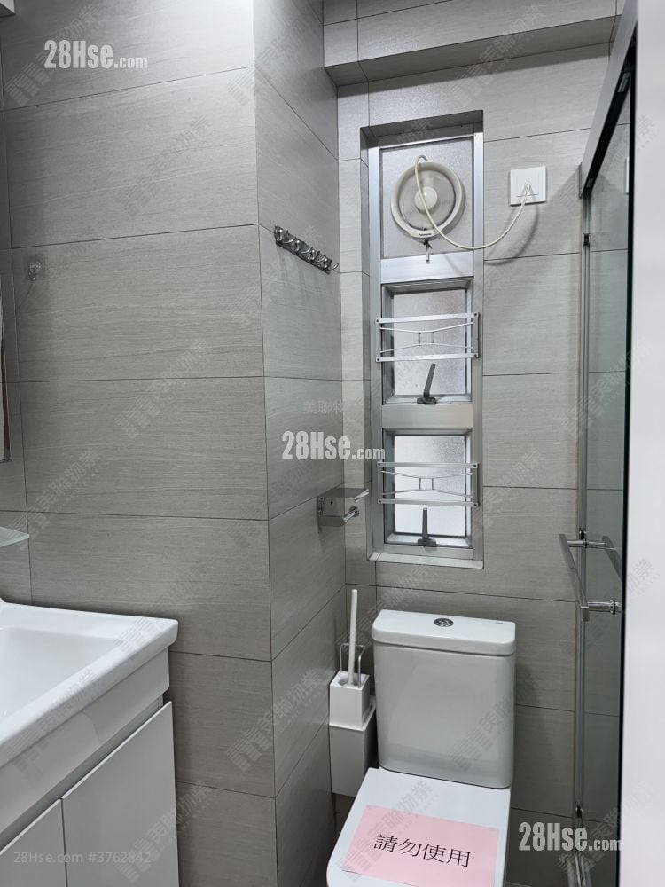 Trend Plaza Sell 2 Bedrooms , 1 Bathroom 408 ft²