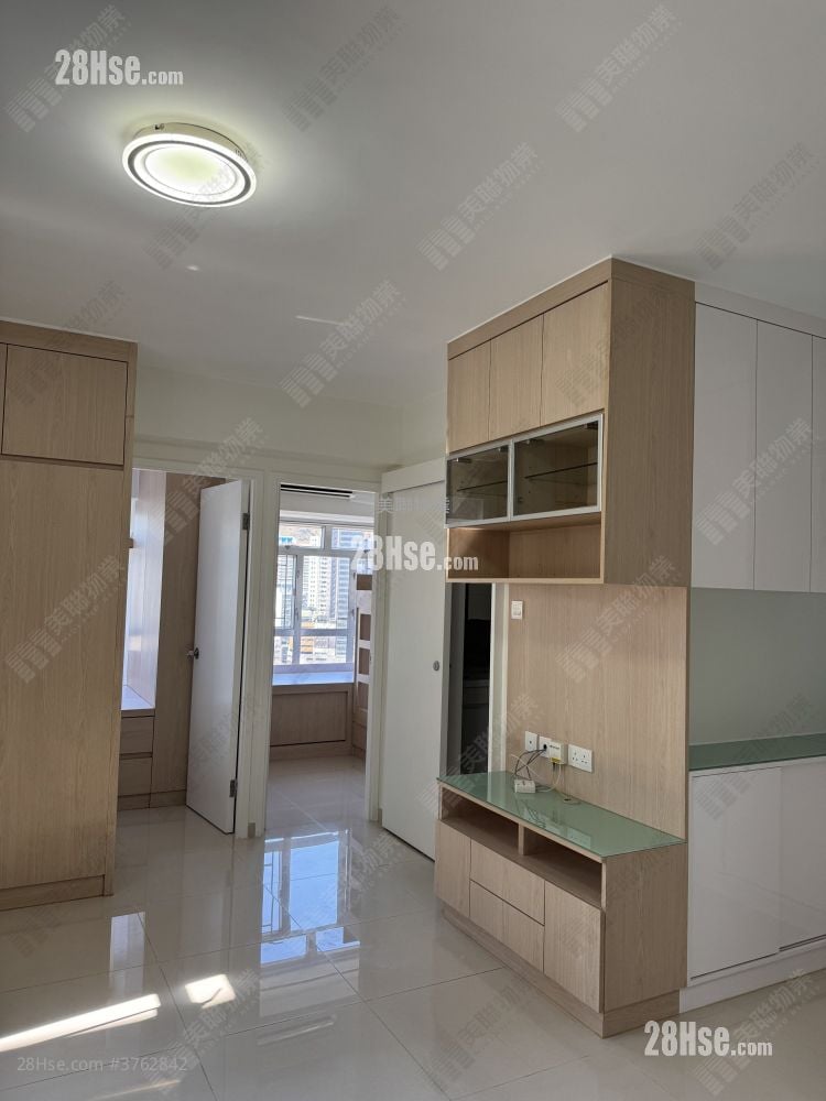 Trend Plaza Sell 2 Bedrooms , 1 Bathroom 408 ft²