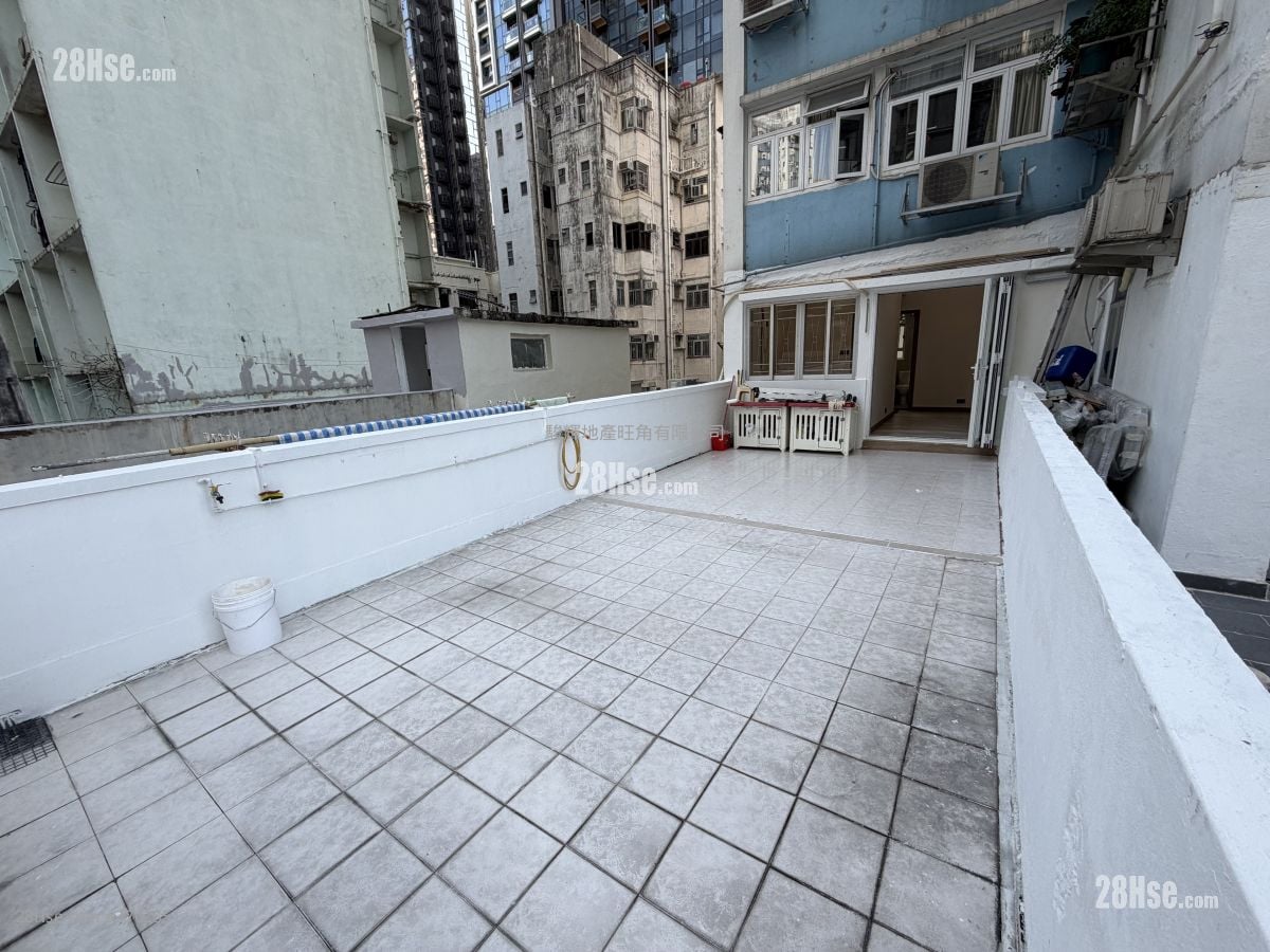 Yen Yee Mansion Sell 2 Bedrooms , 1 Bathroom 381 ft²