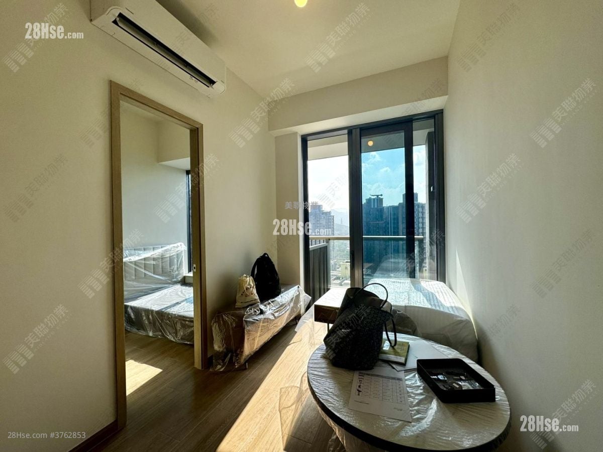 朗天峰 售盘 1 房 291 平方尺