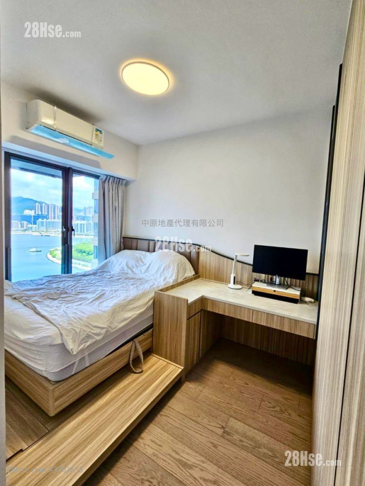 Sea To Sky Sell 3 Bedrooms , 2 Bathrooms 743 ft²