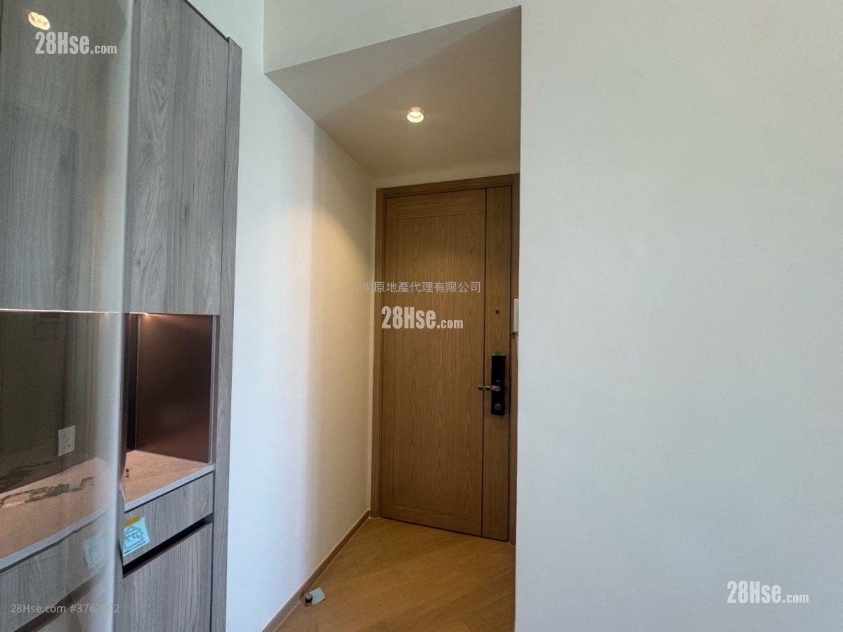 Villa Garda Iii Sell 2 Bedrooms , 1 Bathroom 572 ft²