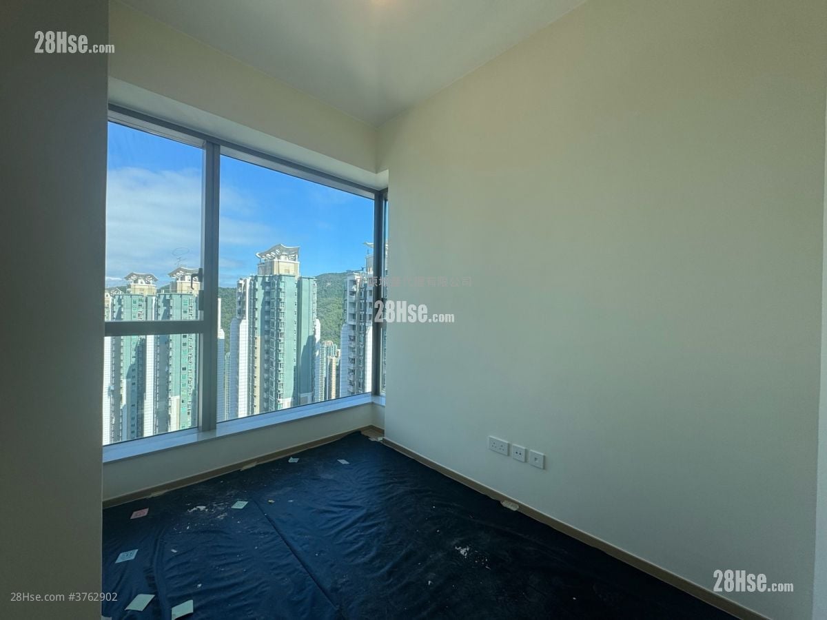 Villa Garda Iii Sell 2 Bedrooms , 1 Bathroom 572 ft²