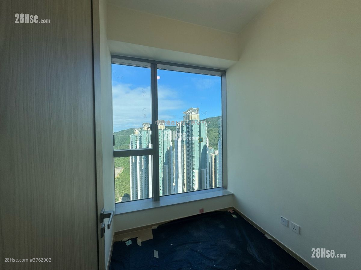 Villa Garda Iii Sell 2 Bedrooms , 1 Bathroom 572 ft²