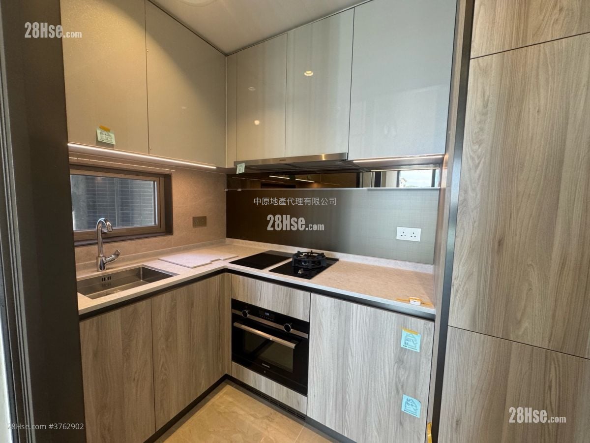 Villa Garda Iii Sell 2 Bedrooms , 1 Bathroom 572 ft²