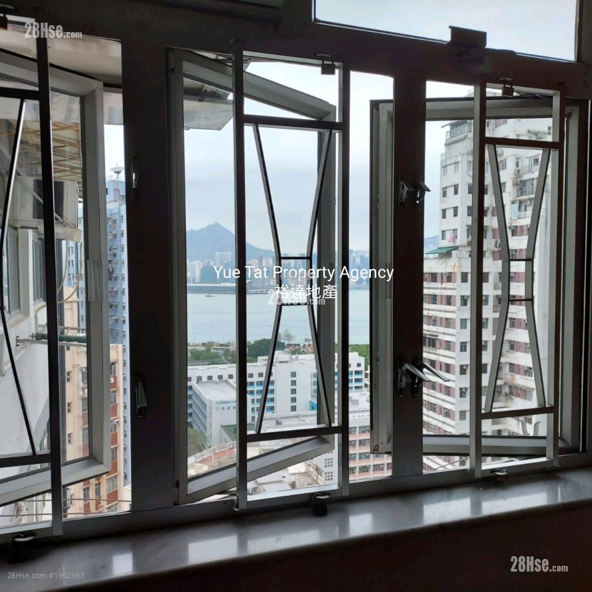 英皇大楼 售盘 3 房 , 1 浴室 496 平方尺