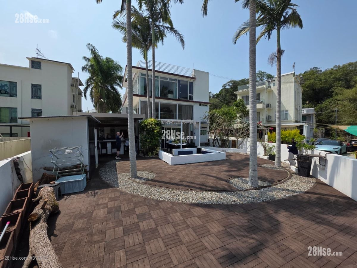 村屋 售盘 4 房 , 3 浴室 2,100 平方尺