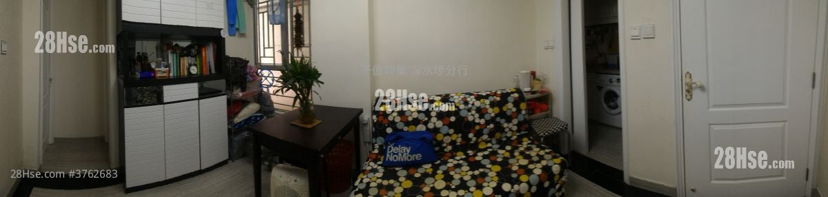 Golden Court Sell 2 Bedrooms , 1 Bathroom 329 ft²