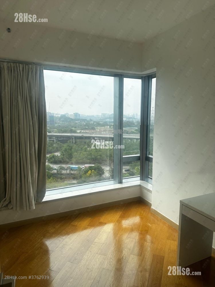 峻峦 售盘 3 房 605 平方尺