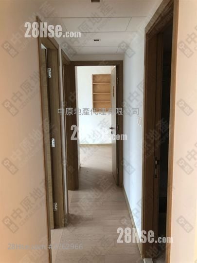 峻峦 售盘 3 房 714 平方尺