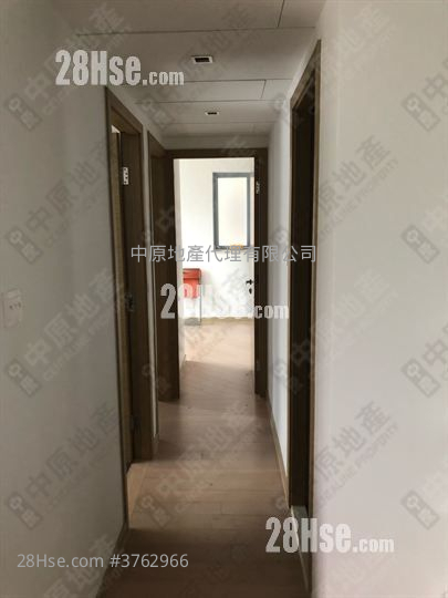 峻峦 售盘 3 房 714 平方尺