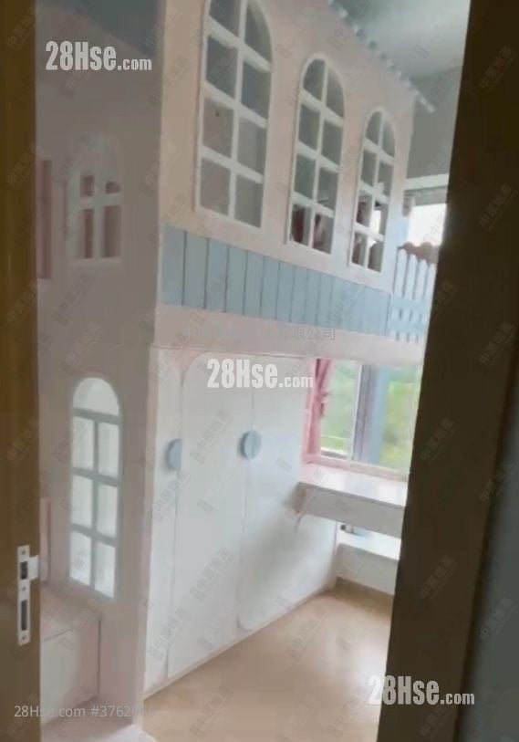 峻峦 售盘 3 房 714 平方尺