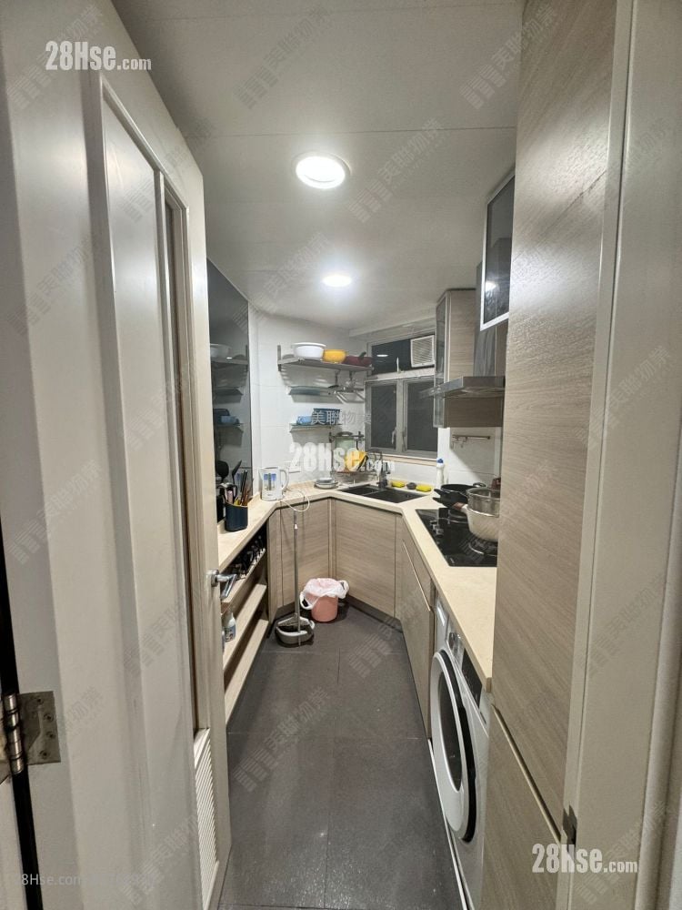 The Beaumount Sell 3 Bedrooms , 2 Bathrooms 694 ft²