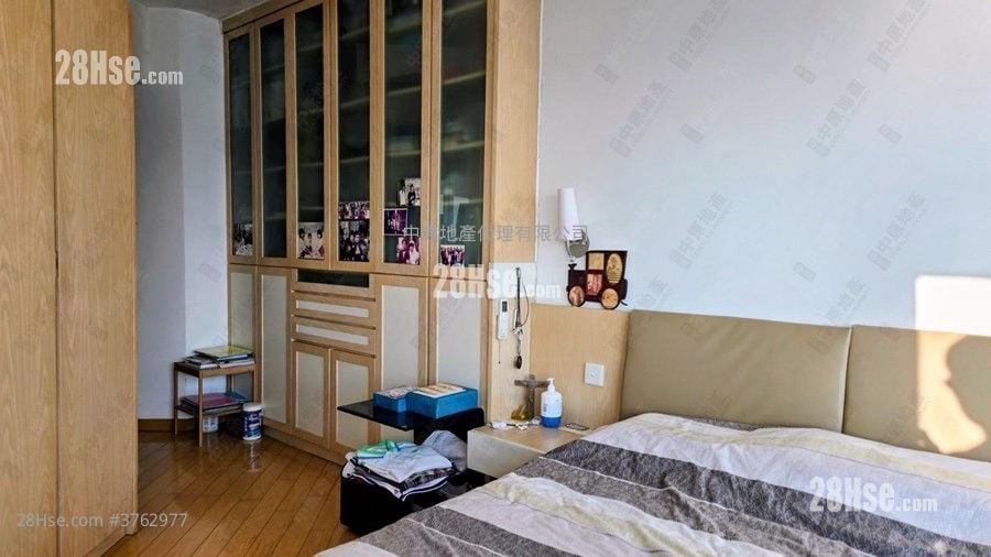 Island Resort Sell 3 Bedrooms , 2 Bathrooms 811 ft²