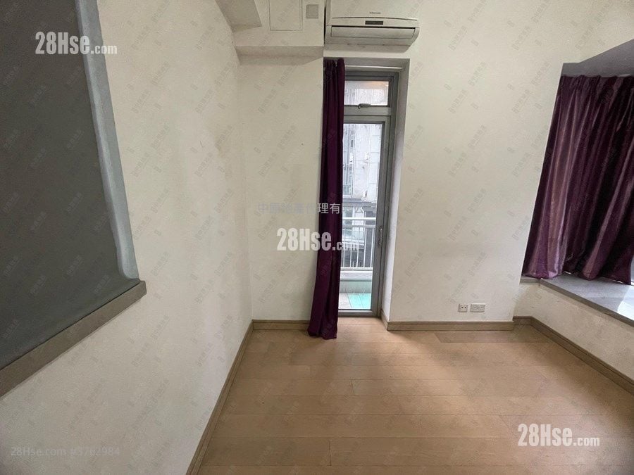 The Reach Sell 3 Bedrooms 659 ft²