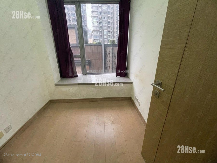 The Reach Sell 3 Bedrooms 659 ft²