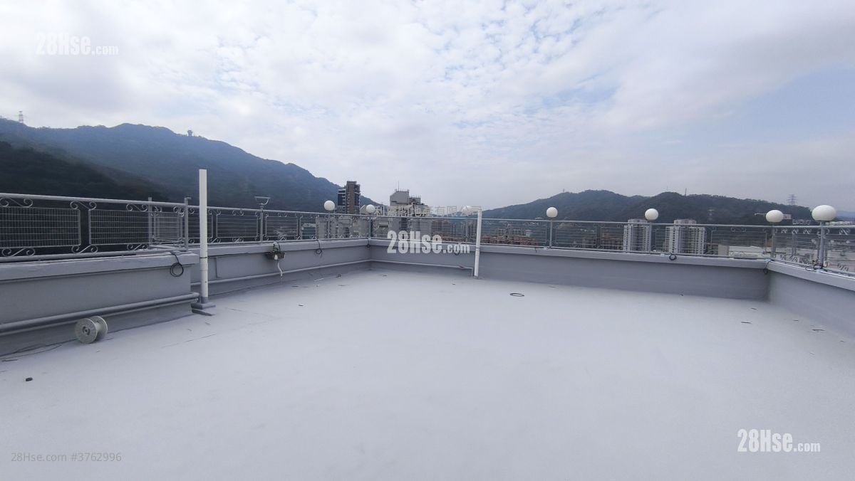 世界花園 售盤 4 房 , 2 浴室 1,800 平方呎