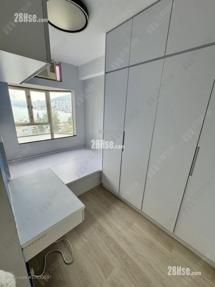 Waterside Plaza Sell 2 Bedrooms , 1 Bathroom 470 ft²