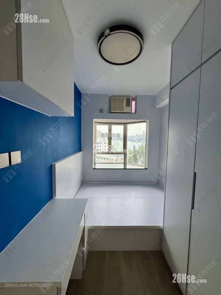 Waterside Plaza Sell 2 Bedrooms , 1 Bathroom 470 ft²