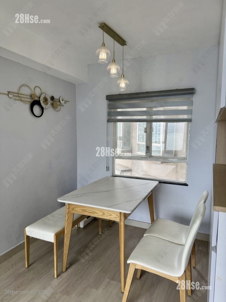 Waterside Plaza Sell 2 Bedrooms , 1 Bathroom 470 ft²