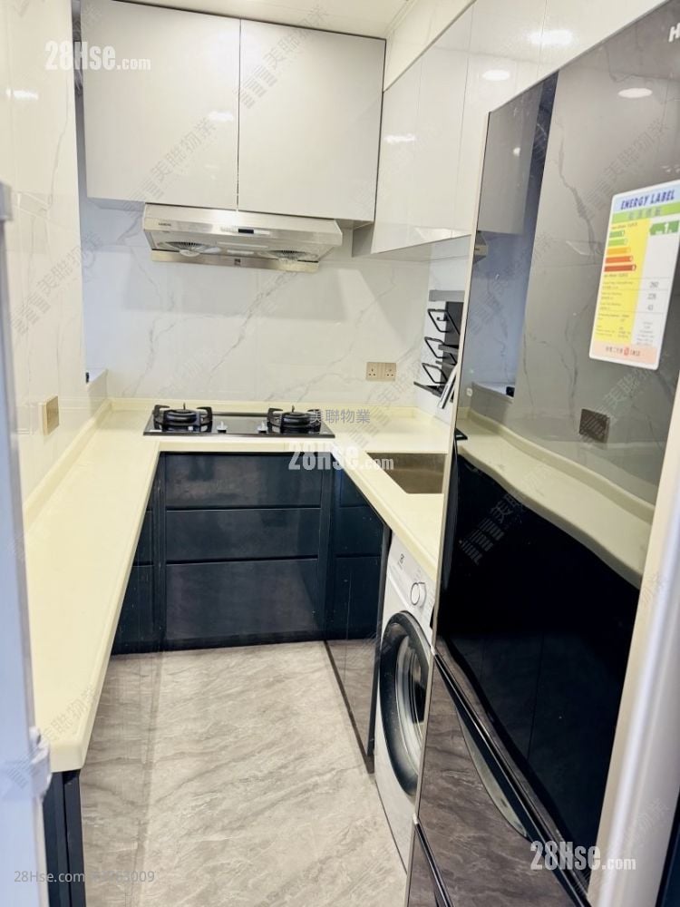 Waterside Plaza Sell 2 Bedrooms , 1 Bathroom 470 ft²