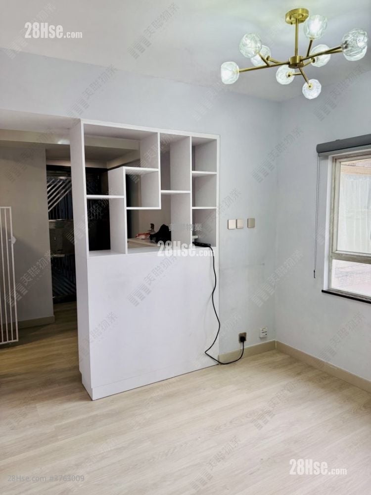 Waterside Plaza Sell 2 Bedrooms , 1 Bathroom 470 ft²