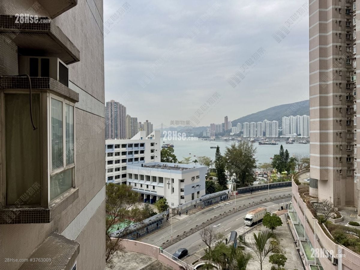 Waterside Plaza Sell 2 Bedrooms , 1 Bathroom 470 ft²