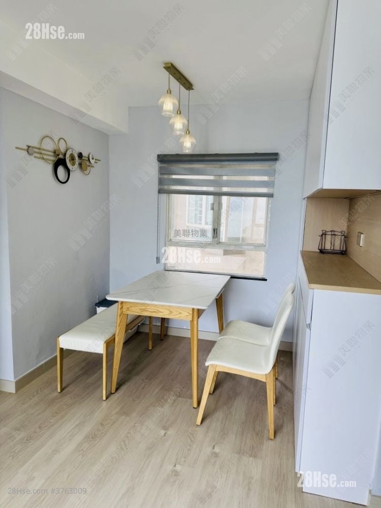 Waterside Plaza Sell 2 Bedrooms , 1 Bathroom 470 ft²