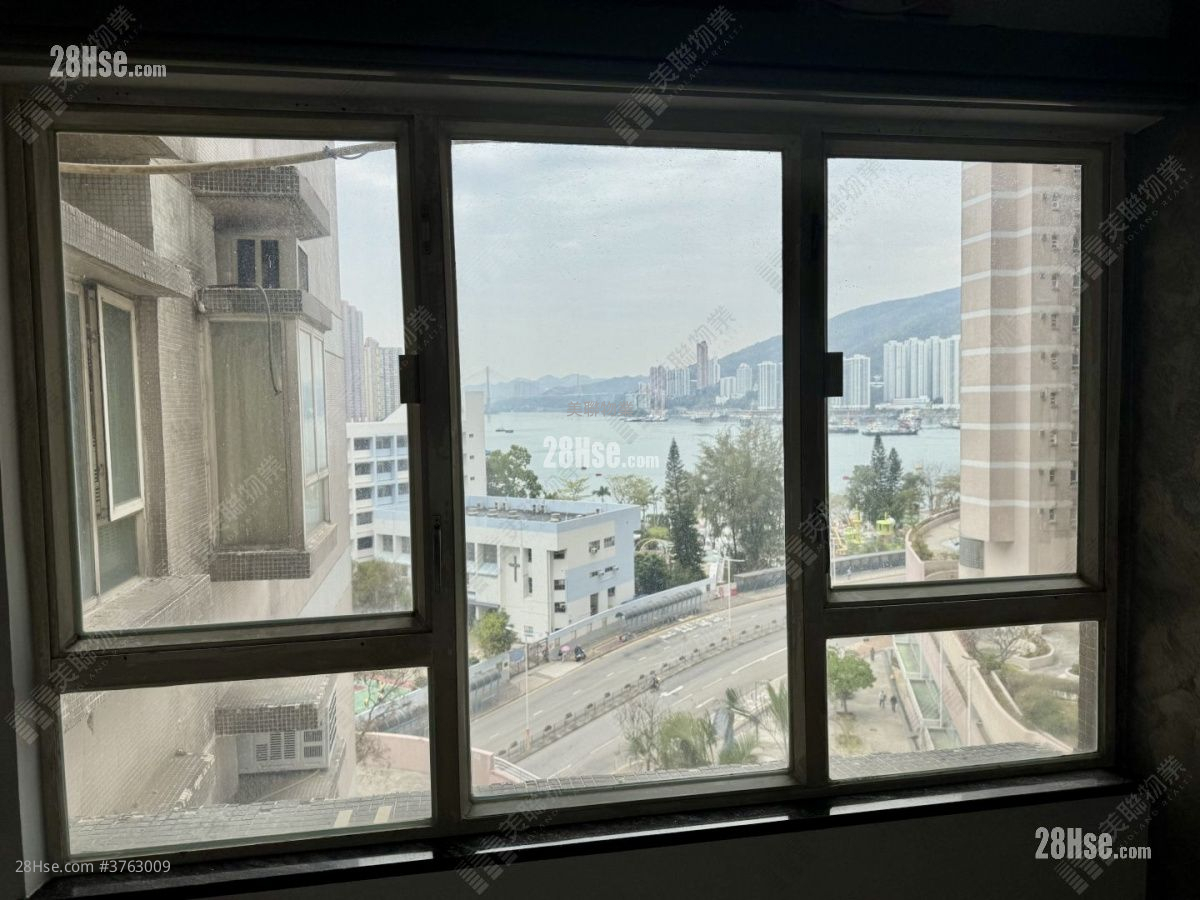 Waterside Plaza Sell 2 Bedrooms , 1 Bathroom 470 ft²