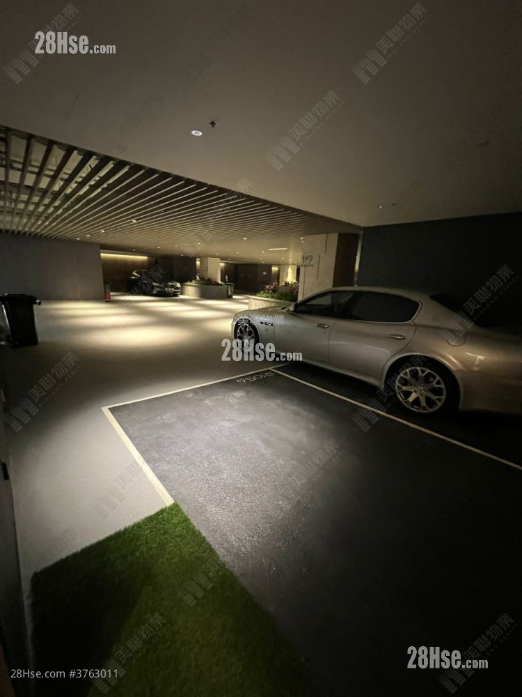 Le Pont Sell 5+ Bedrooms , 5+ Bathrooms 2,707 ft²