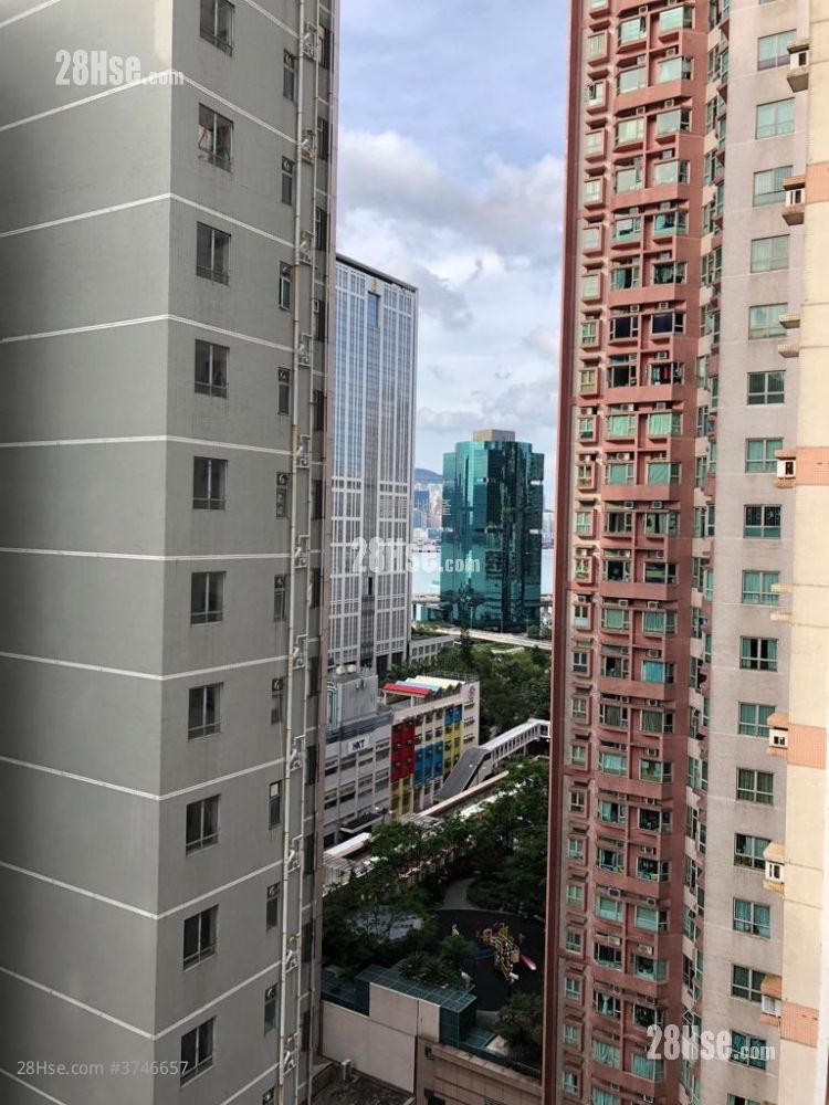 Siu Nin Building Rental Studio , 1 Bathroom 108 ft²