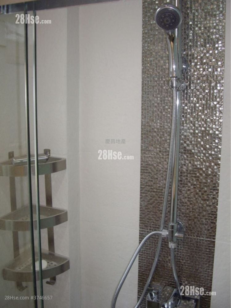 Siu Nin Building Rental Studio , 1 Bathroom 108 ft²