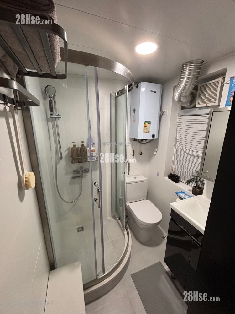 Tai Hong House Sell 1 Bedroom , 1 Bathroom 312 ft²