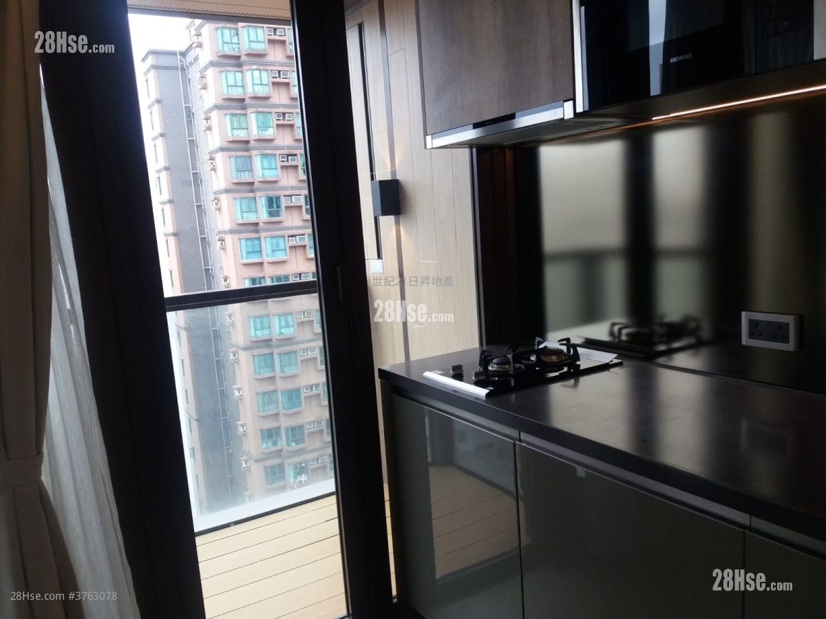One Prestige Sell Studio , 1 Bathroom 206 ft²