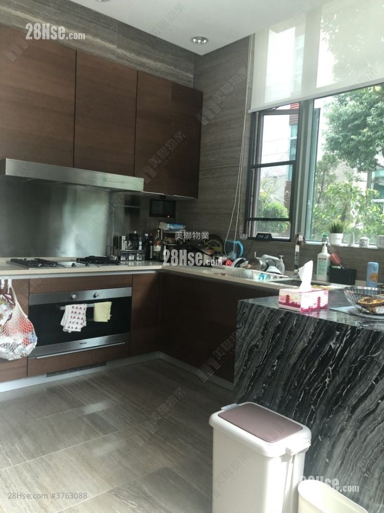 Phase I Of Park Villa Sell 5+ Bedrooms , 5+ Bathrooms 3,484 ft²