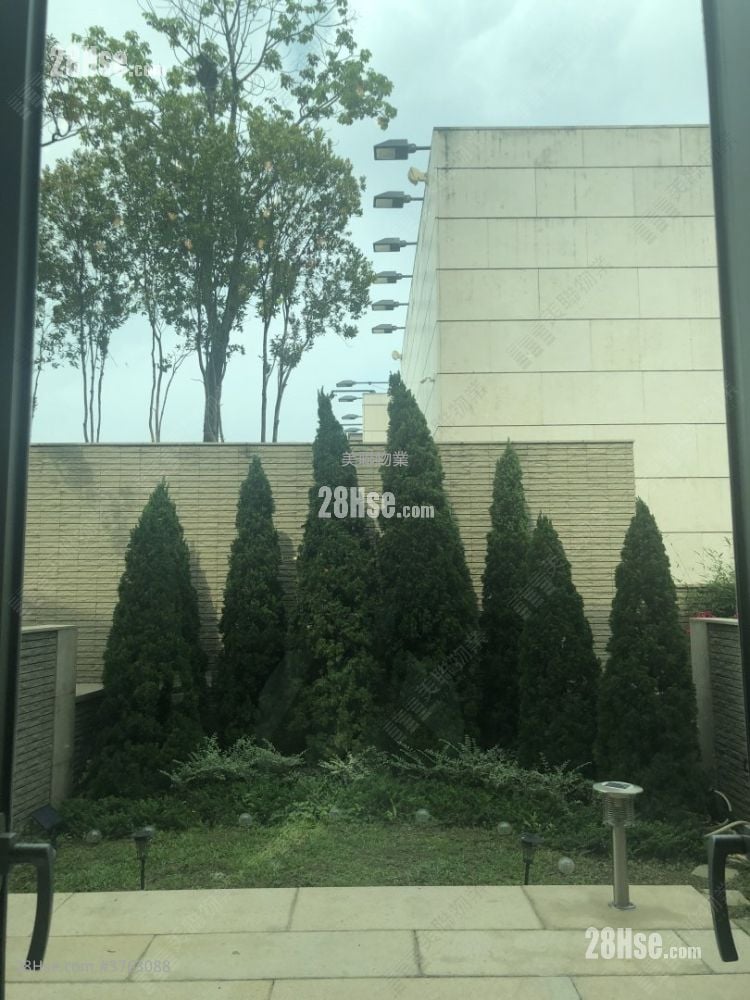 Phase I Of Park Villa Sell 5+ Bedrooms , 5+ Bathrooms 3,484 ft²