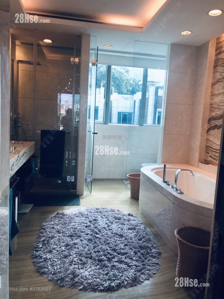 Phase I Of Park Villa Sell 5+ Bedrooms , 5+ Bathrooms 3,484 ft²