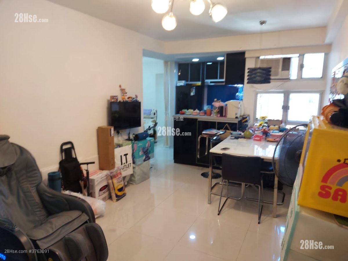 Carado Garden Sell 3 Bedrooms , 2 Bathrooms 593 ft²